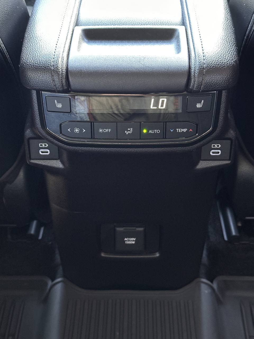 Used 2025 Toyota Grand Highlander AWD Hybrid w/ Blackout Package (GST) image 48