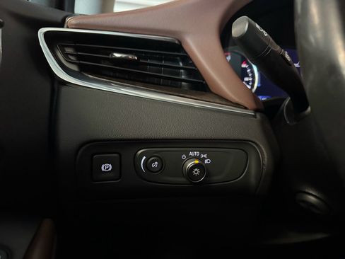 Used 2021 Buick Enclave Avenir w/ Avenir Technology Package FWD image 16