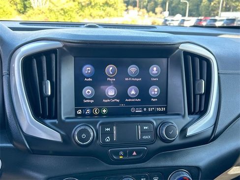 Used 2023 GMC Terrain SLT image 13