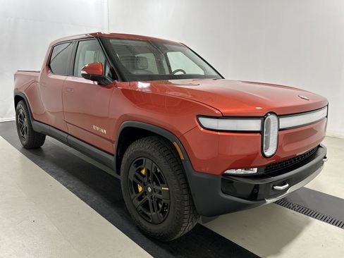Used 2022 Rivian R1T Adventure AWD/4WD image 7