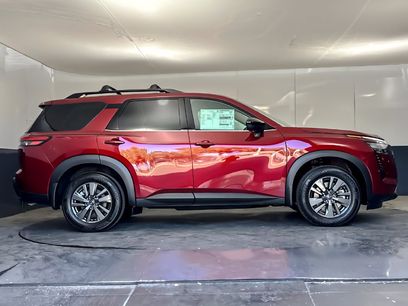 New 2026 Nissan Pathfinder SV w/ Lighting Package