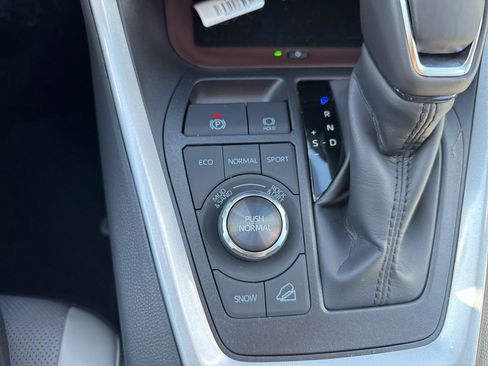 New 2025 Toyota RAV4 Limited image 21