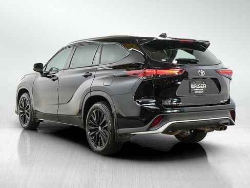 Certified 2026 Toyota Highlander XSE AWD/4WD image 3