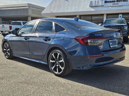 Used 2025 Honda Civic Sport Touring image 3