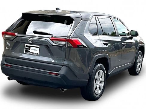 Used 2023 Toyota RAV4 LE FWD image 13