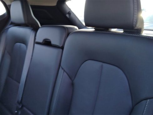 Certified 2025 Volvo XC40 B5 Plus image 26