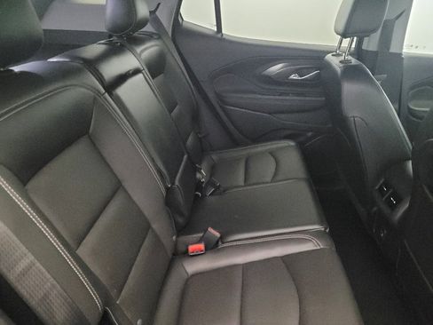 Used 2022 GMC Terrain SLT w/ Tech Package image 19