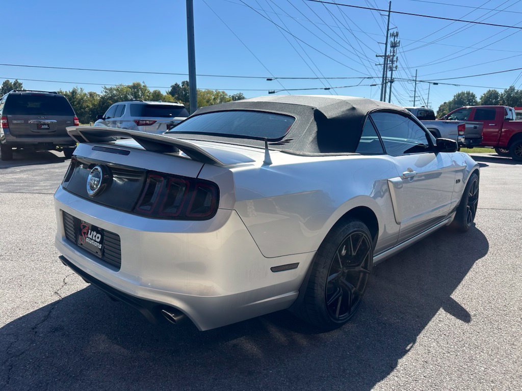 Used 2013 Ford Mustang GT Premium w/ Electronics Pkg RWD image 6