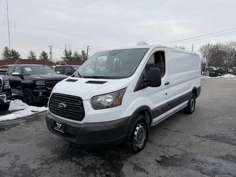 Used 2016 Ford Transit 250 130 Low Roof image 3
