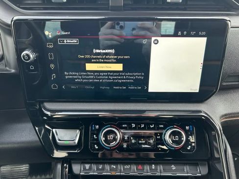 Used 2024 GMC Sierra 3500 AT4 w/ AT4 Premium Plus Package AWD/4WD image 18