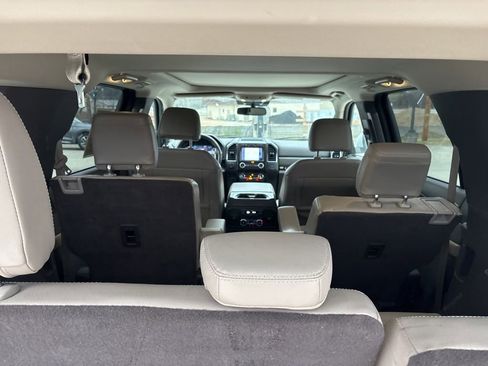 Used 2021 Ford Expedition Limited image 18
