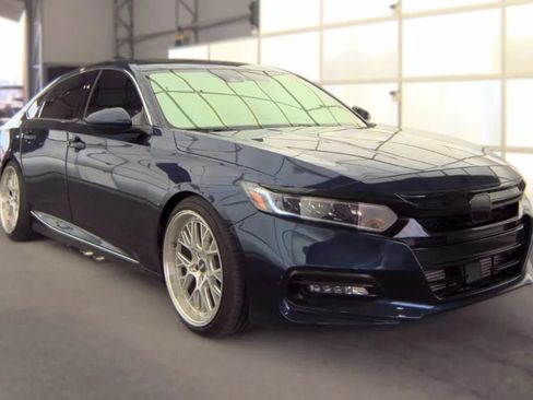 Used 2019 Honda Accord EX image 3