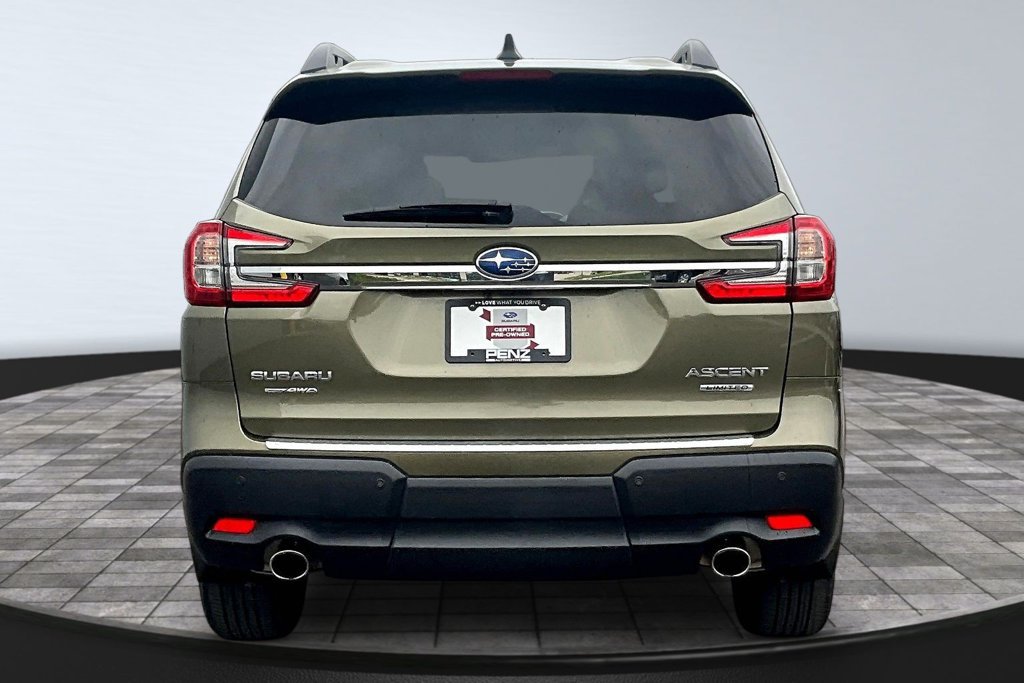 Used 2024 Subaru Ascent Limited w/ Technology Package AWD/4WD image 5