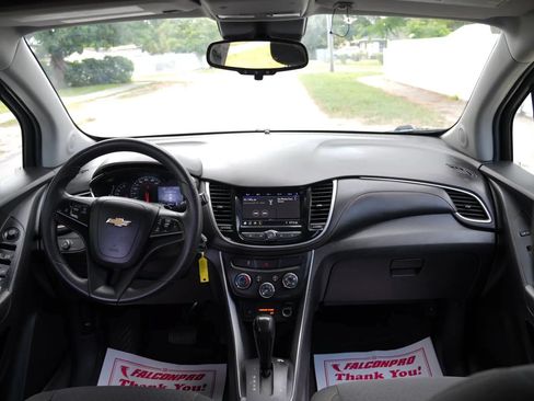 Used 2020 Chevrolet Trax LS w/ Tint and Cruise Package AWD/4WD image 11