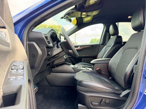 Certified 2023 Ford Escape ST-Line w/ Tech Pack #1 FWD image 22