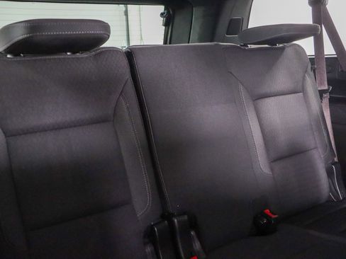 Used 2022 GMC Yukon XL SLE image 31