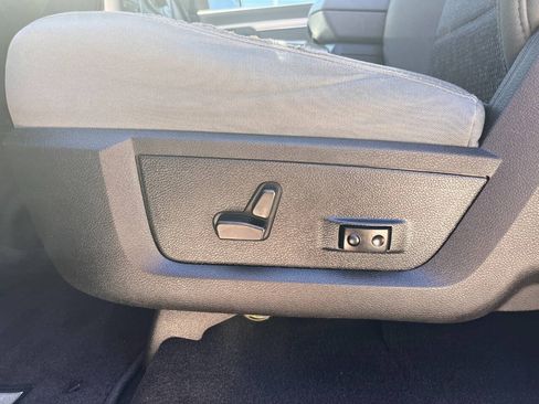 Used 2018 RAM 1500 Big Horn AWD/4WD image 26