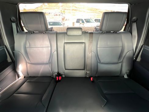 Used 2022 Toyota Tundra Platinum image 25