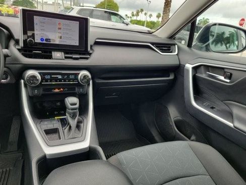 Used 2025 Toyota RAV4 XLE w/ Convenience Package FWD image 17