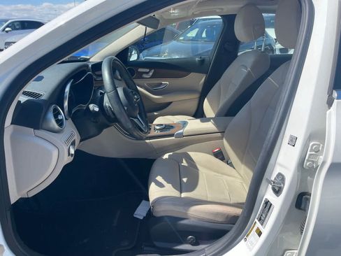 Used 2019 Mercedes-Benz C 300 Sedan image 6