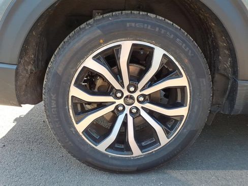 Used 2023 Ford Explorer ST-Line w/ Class IV Trailer Tow Package AWD/4WD image 26