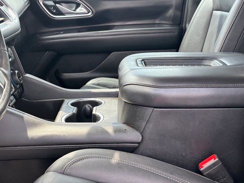 Used 2021 Chevrolet Tahoe LT RWD image 9