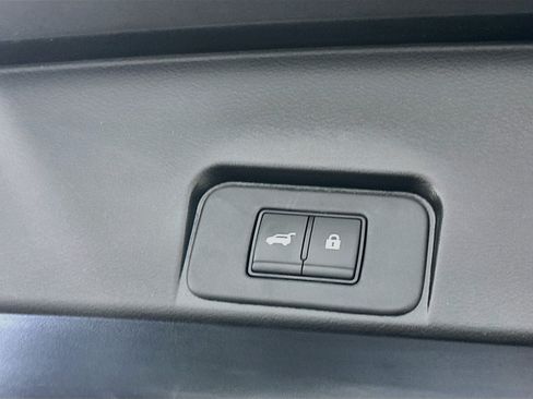 Used 2023 Nissan Rogue SV w/ SV Premium B Package AWD/4WD image 31