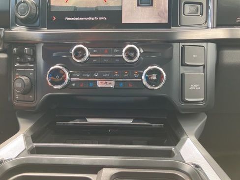 New 2025 Ford F250 Lariat w/ Lariat Ultimate Package image 34