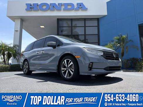 Used 2024 Honda Odyssey Touring image 1
