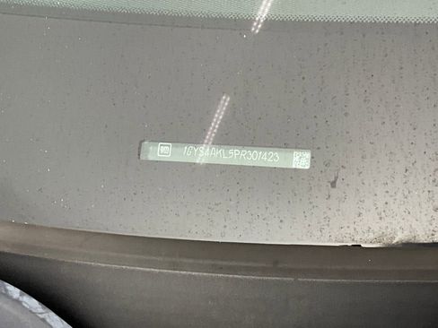 Used 2023 Cadillac Escalade Luxury image 31