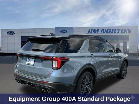 Used 2025 Ford Explorer ST AWD/4WD image 4