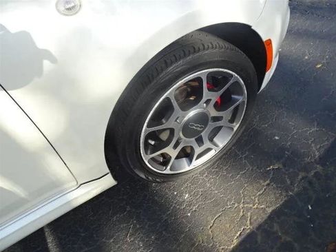 Used 2013 FIAT 500 Sport w/ Comfort/Convenience Group image 17