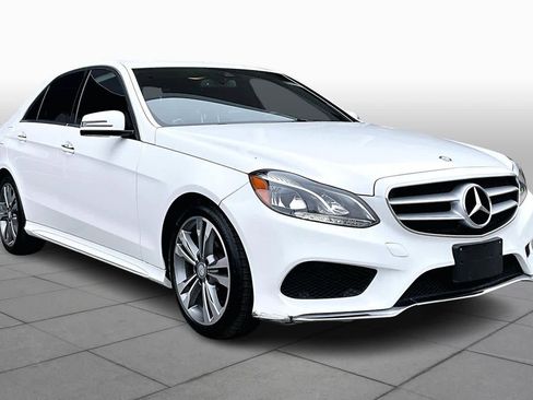 Used 2016 Mercedes-Benz E 350 Sedan image 2