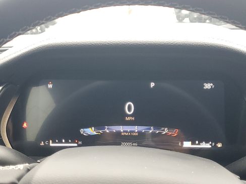 Used 2024 Jeep Grand Cherokee Limited image 11