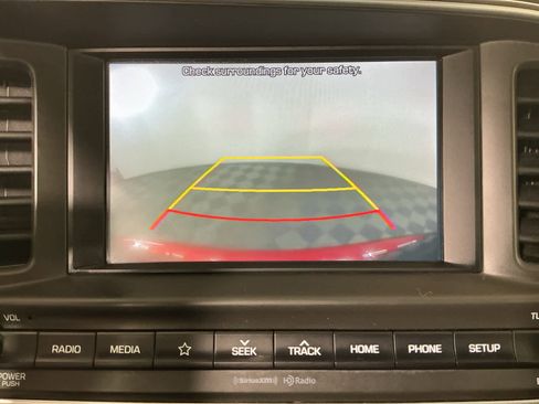 Used 2020 Hyundai Elantra SEL w/ Winter Weather Package image 36