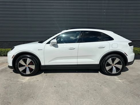 Used 2026 Porsche Macan 4S Electric AWD/4WD image 2
