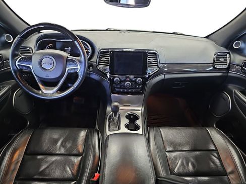 Used 2019 Jeep Grand Cherokee Overland image 9
