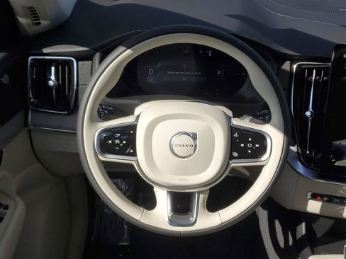 New 2026 Volvo XC90 T8 Ultra w/ Protection Package Premier image 7