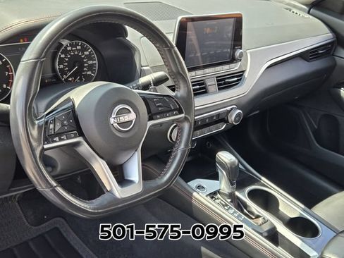 Used 2024 Nissan Altima 2.5 SR FWD image 8
