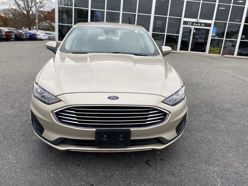 Used 2019 Ford Fusion SE image 9