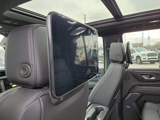New 2024 GMC Yukon Denali w/ Advanced Technology Package AWD/4WD image 16