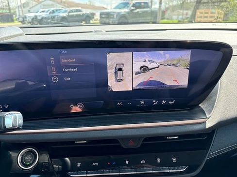 Used 2025 Buick Envision Sport Touring AWD/4WD image 16