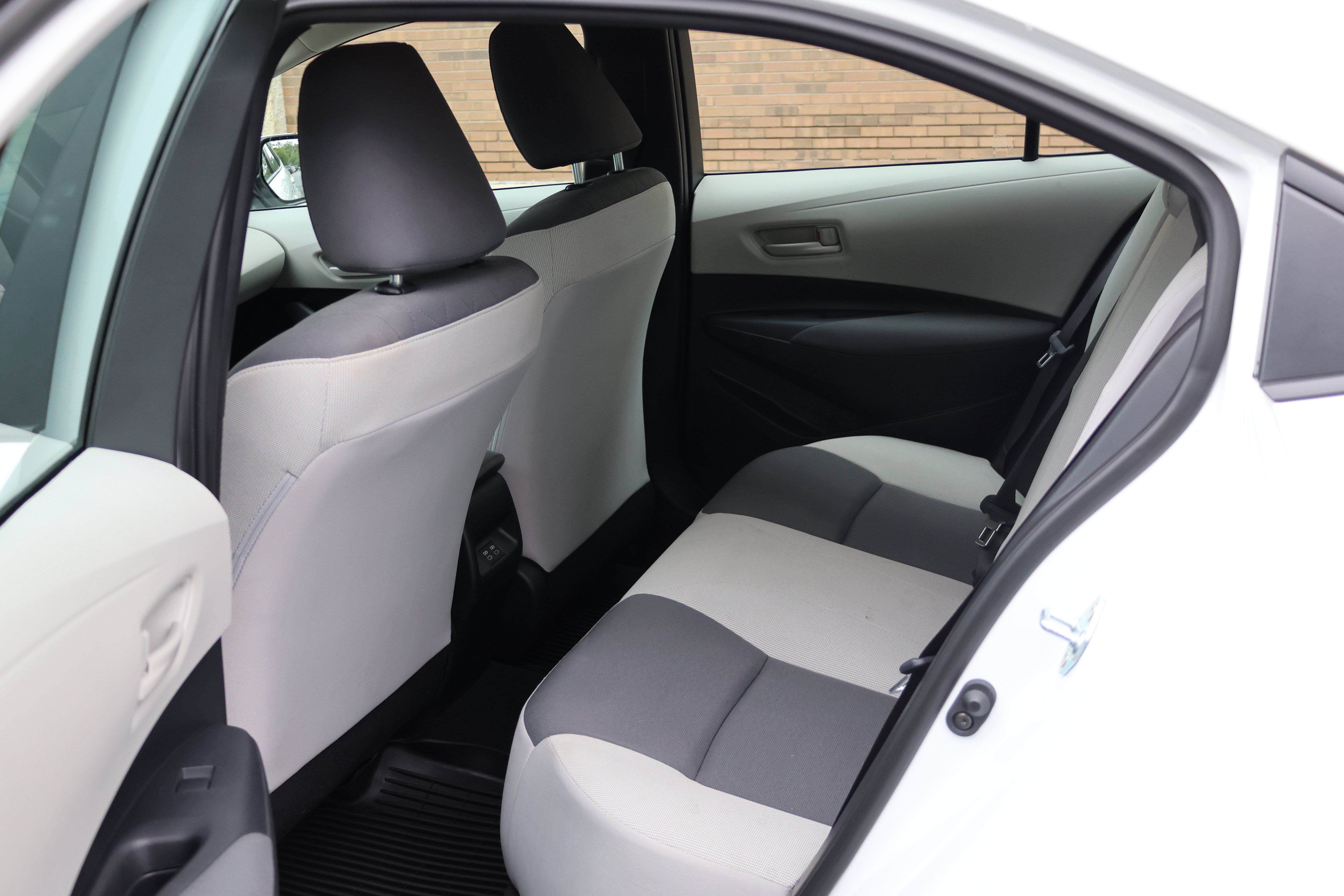 Certified 2024 Toyota Corolla LE FWD image 17
