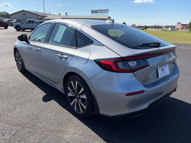 Used 2024 Honda Civic EX-L image 3