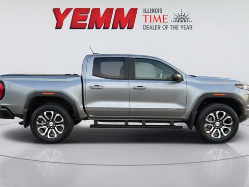 Used 2024 GMC Canyon AT4 w/ AT4 Premium Package AWD/4WD image 13