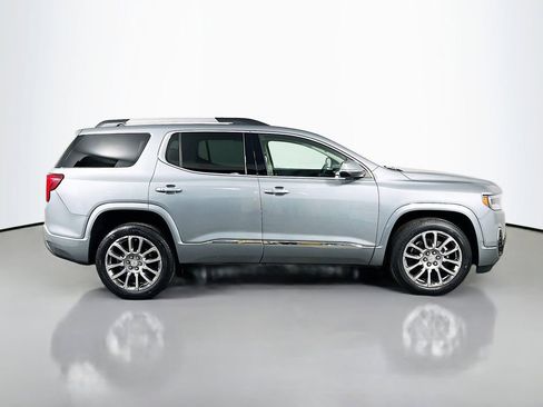 Used 2023 GMC Acadia Denali AWD/4WD image 4