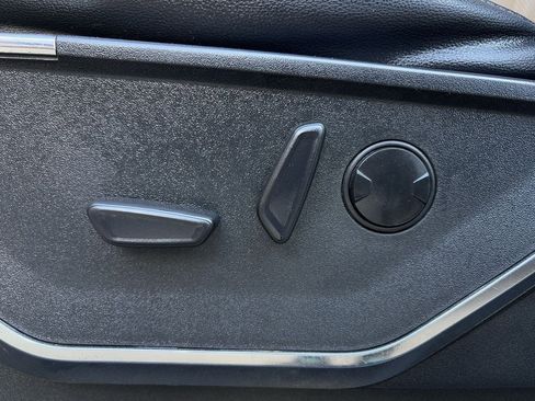 Used 2024 Ford F350 Lariat w/ FX4 Off-Road Package image 28