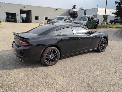 Used 2019 Dodge Charger SXT w/ Driver Confidence Group AWD/4WD image 5