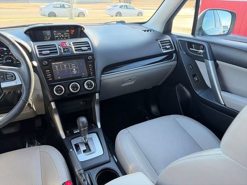 Used 2017 Subaru Forester 2.5i Limited AWD/4WD image 31