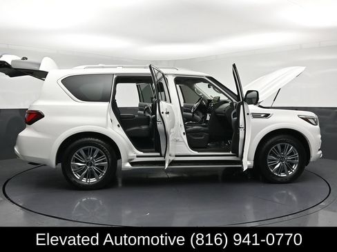 Used 2022 INFINITI QX80 Luxe w/ Cargo Package AWD/4WD image 39